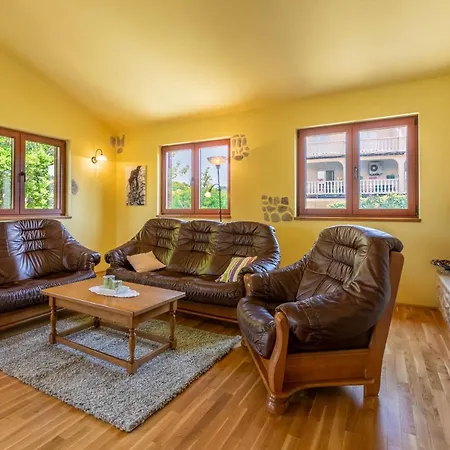 House Marija Tatil Evi Lopar