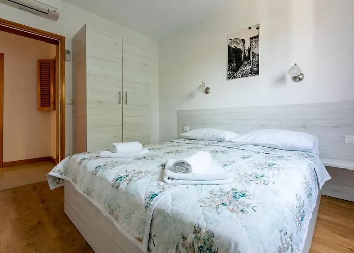 House Marija Tatil Evi Lopar