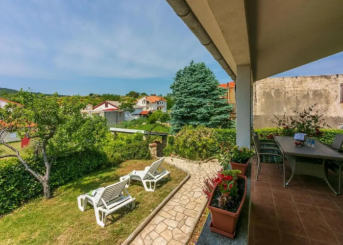 House Marija Tatil Evi Lopar